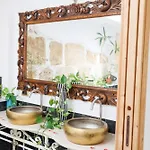 Апартаменты Ire' Luxury